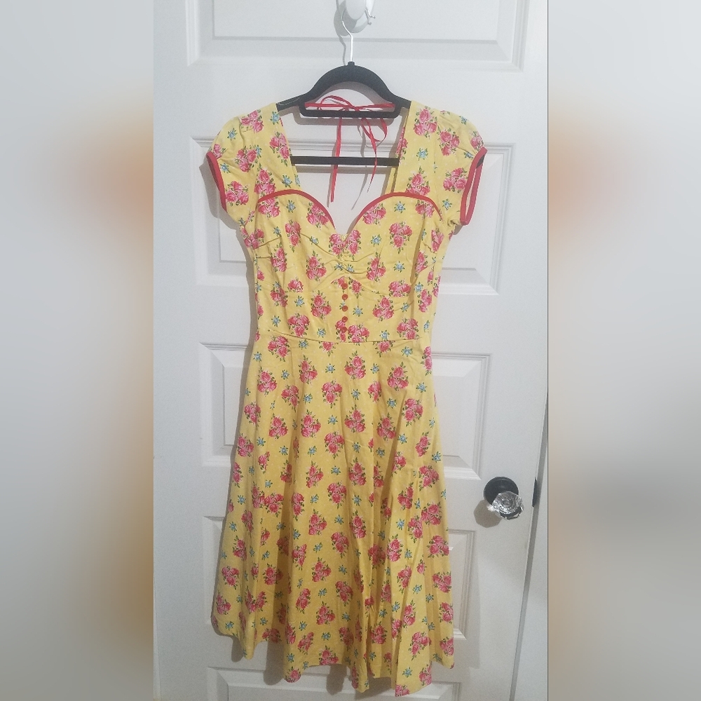 Lindy Bop "Bella" Yellow Kitsch Vintage 1950's Style Garden Party Dress